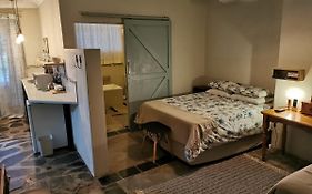 Macnut Bed And Breakfast
